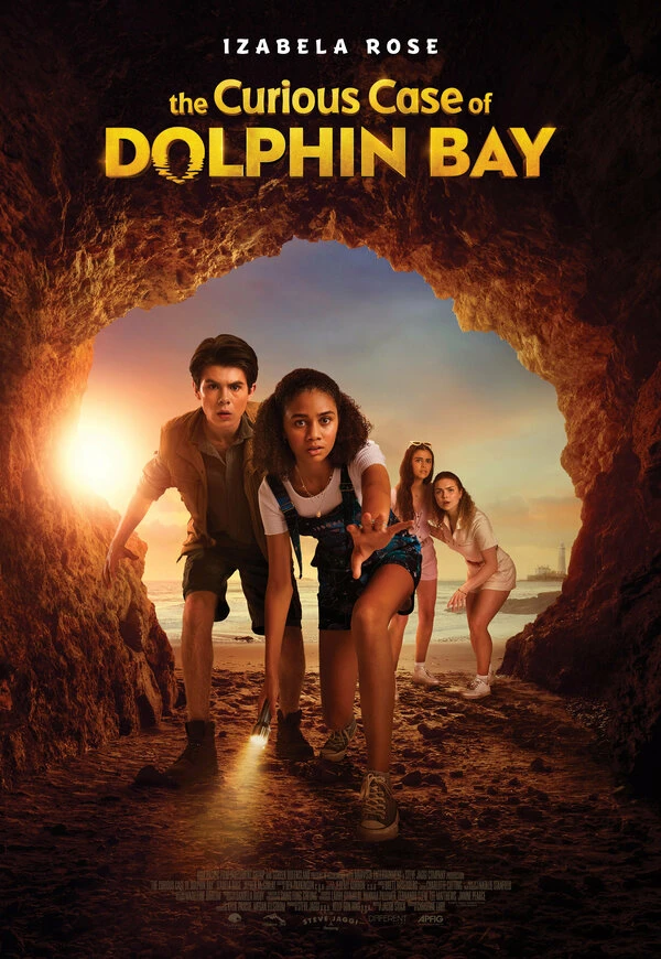 The Curious Case of Dolphin Bay постер